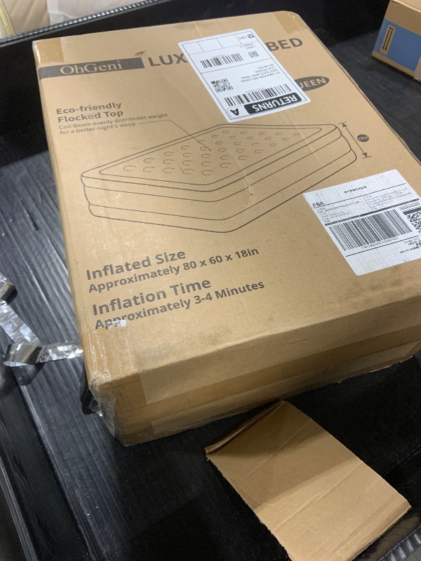 Photo 1 of OhGeni Queen Air Mattress with Built in Pump, 18 Raised Comfort Inflatable Mattress, Quiet Surface Portable Blow Up Mattress, Air Bed for Home and Guest, Colchone Inflable, 650 lbs Max