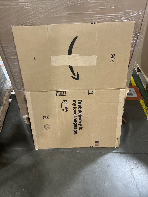 Photo 1 of BUNDLE OF AMAZON BAXES 