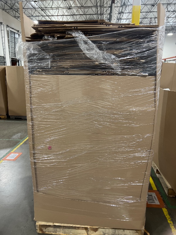 Photo 1 of BUNDLE OF AMAZON BAXES 