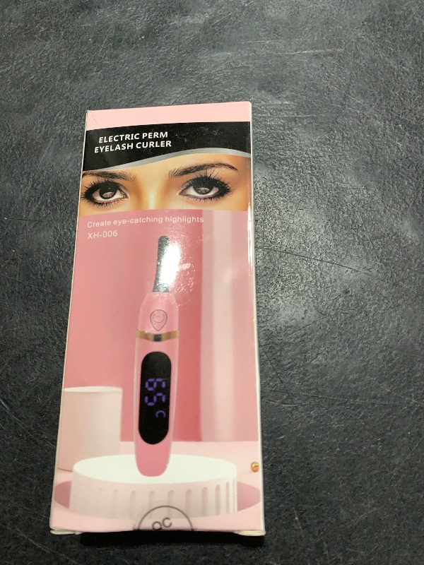 Photo 1 of Electric Eyelash Curler with LED Display 3 Temp Settings