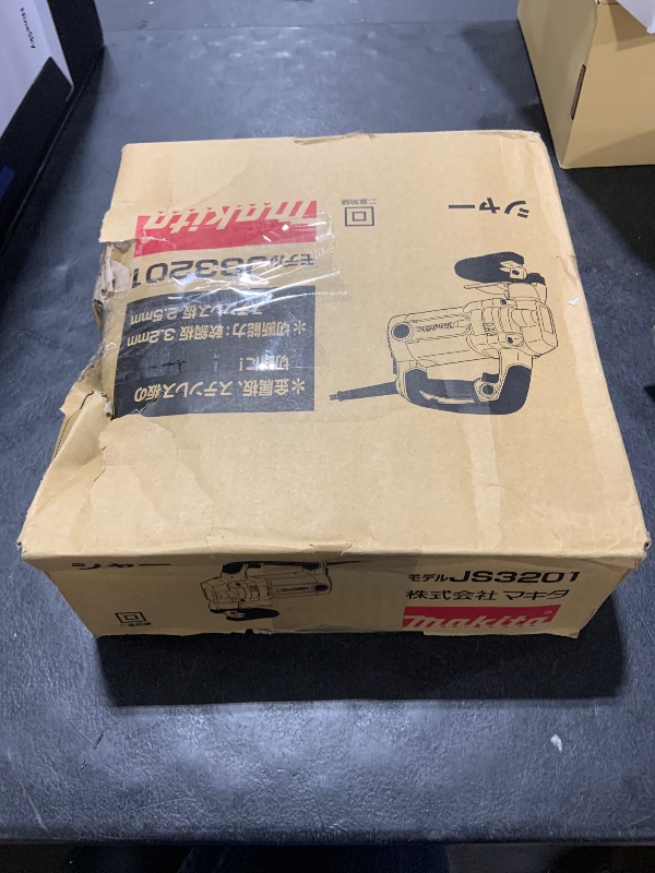 Photo 1 of Makita JS3201 10 Gauge Shear