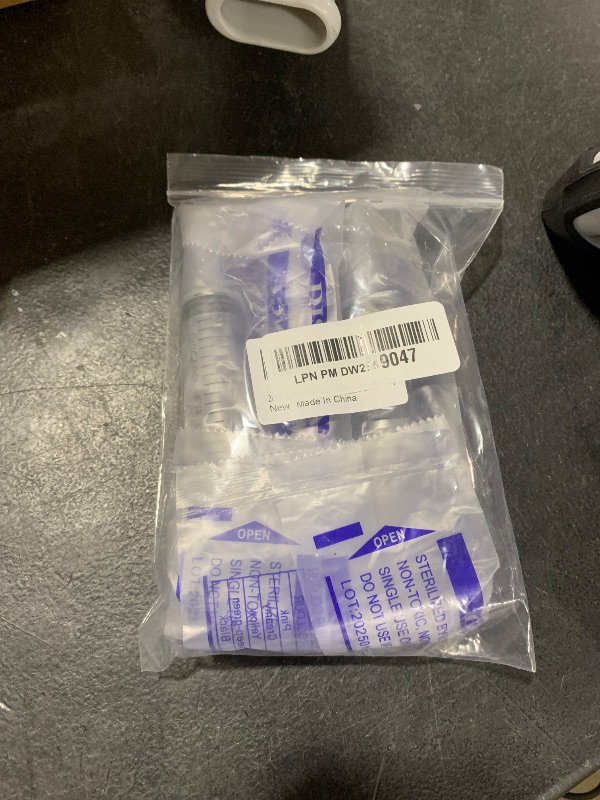 Photo 1 of 20ml Syringe for Liquid, Oral, Scientific Labs, Measurement, Dispensing, with Cap- 3 Pack 20ml Syringes