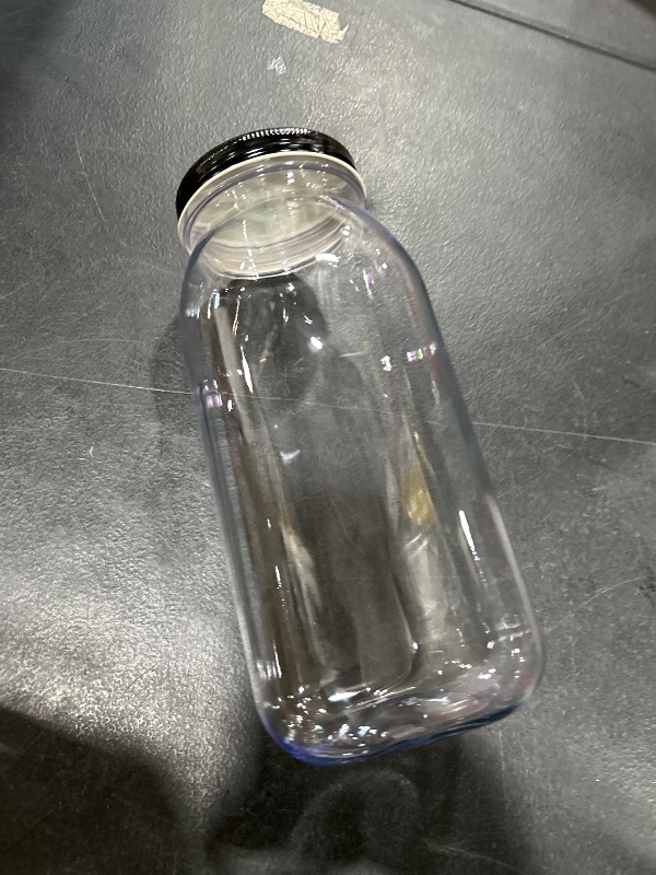 Photo 1 of 4 CT PLASTIC JAR 64OZ