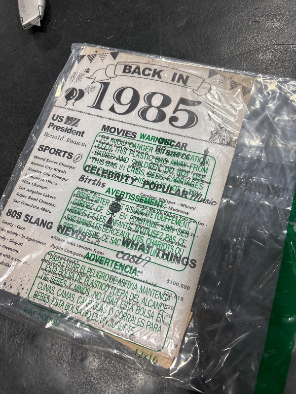 Photo 1 of DARUNAXY 40th Birthday Party Decorations, Vintage Back in 1985 Poster Acrylic Sign with Stand 40 Year Old Party Supplies for Men& Women Vintage 1985 Table Decor 40th Anniversary Class Reunion Gifts
