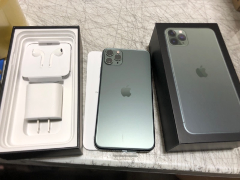 Photo 2 of Apple iPhone 11 Pro Max 64GB Midnight Green