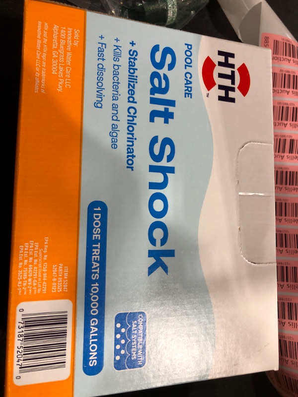 Photo 2 of HTH 52047 Swimming Pool Care Salt Shock, Stabilized Chlorinator, 1 dose Treats 10000 gallons, 5x12oz Packets