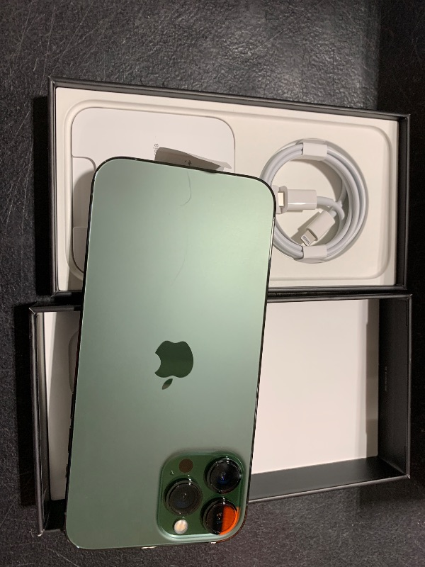 Photo 4 of Apple iPhone 13 Pro Max (256 GB, Alpine Green) [Locked] + Carrier Subscription