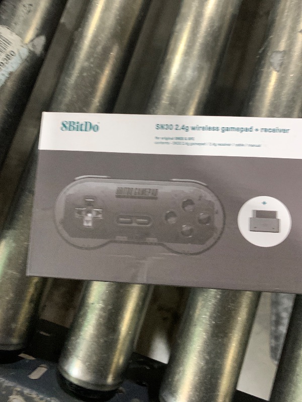 Photo 1 of 8Bitdo Sn30 2.4G Wireless Gamepad for Original SNES/Sfc (Transparent Edition)