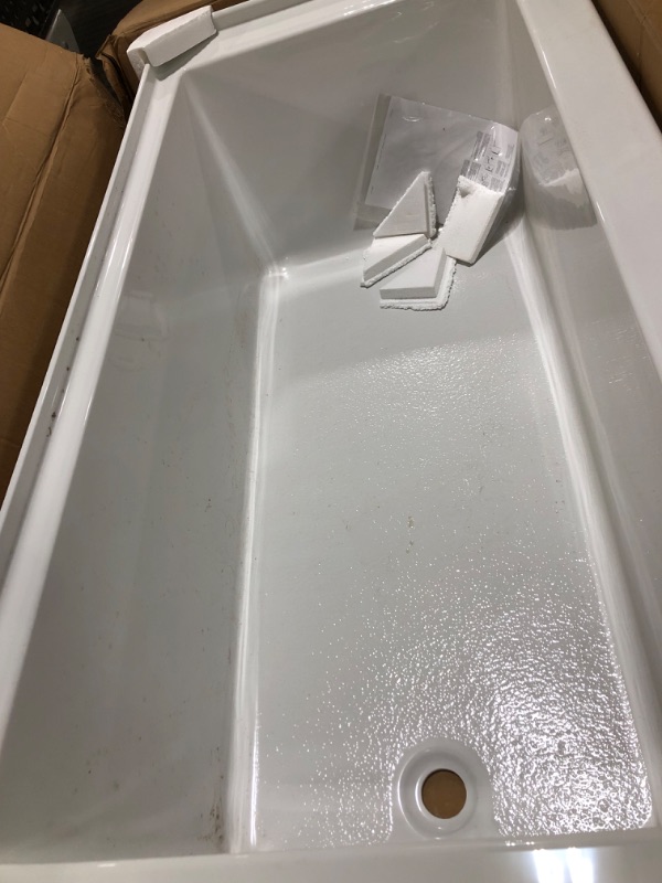 Photo 6 of KOHLER K-20201-LA-0 Underscore Bathtub, White