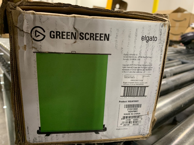 Photo 1 of Elgato Green Screen - Collapsible Chroma Key Backdrop, Wrinkle-Resistant Fabric and Ultra-Quick Setup for background removal for Streaming, Video Conferencing, on Instagram, TikTok, Zoom, Teams, OBS