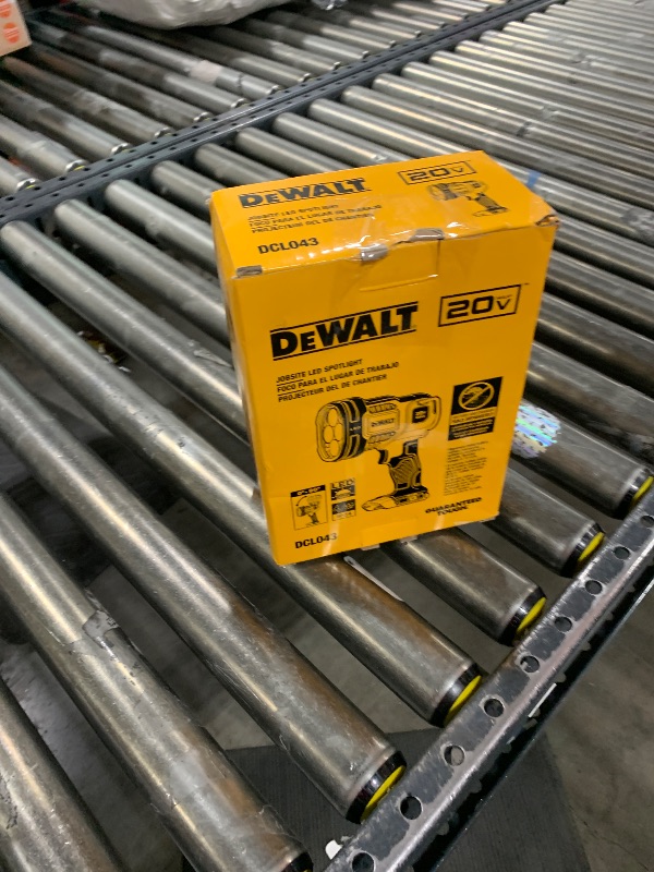 Photo 3 of DeWalt DCL043 Max Cordless Jobsite Spotlight, 20-Volt Lithium Ion Battery, LIGHT ONLY - Quantity 4