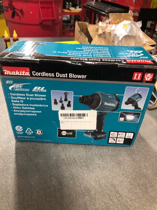 Photo 2 of Makita XSA01Z 18V LXT® Brushless Cordless High Speed Blower/Inflator, Tool Only