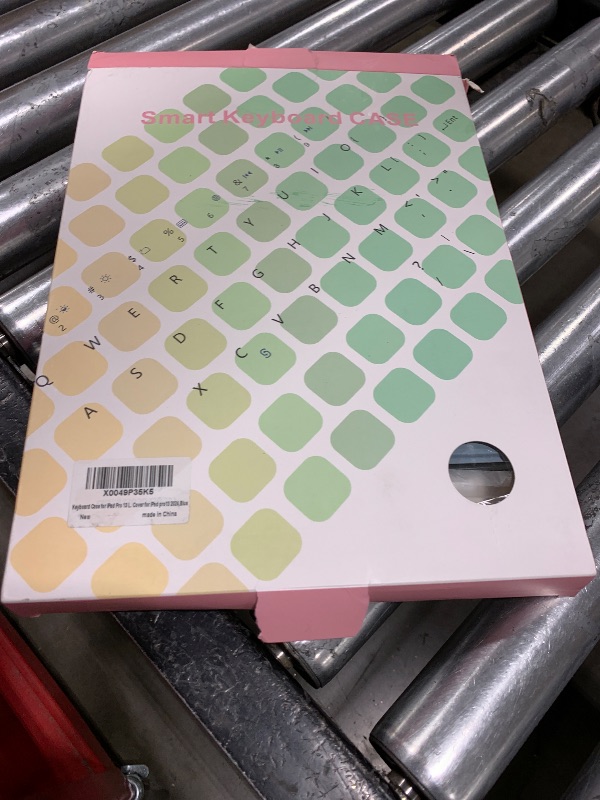 Photo 1 of Keyboard Case for iPad Pro 13 Inch M4(2024, 7th Generation) Touchpad Detachable Keyboard with Pencil Holder -Slim Leather Folio Cover for iPad pro13 2024,Blue