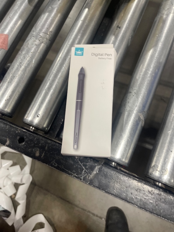 Photo 1 of HUION Battery-Free Stylus Digital Pen PW517 for Kamvas 13, Kamvas Pro 24 (4K), Kamvas 22 Plus, Kamvas Pro 13 (2.5K), Kamvas Pro 16 (2.5K), Kamvas 12, Kamvas 16(2021), KD200, G930L