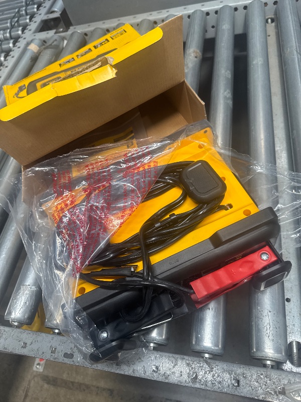 Photo 1 of *** PARTS ONLY *** DEWALT DXAEC100 Professional 30-Amp Battery Charger and 3-Amp Maintainer with 100-Amp Engine Start