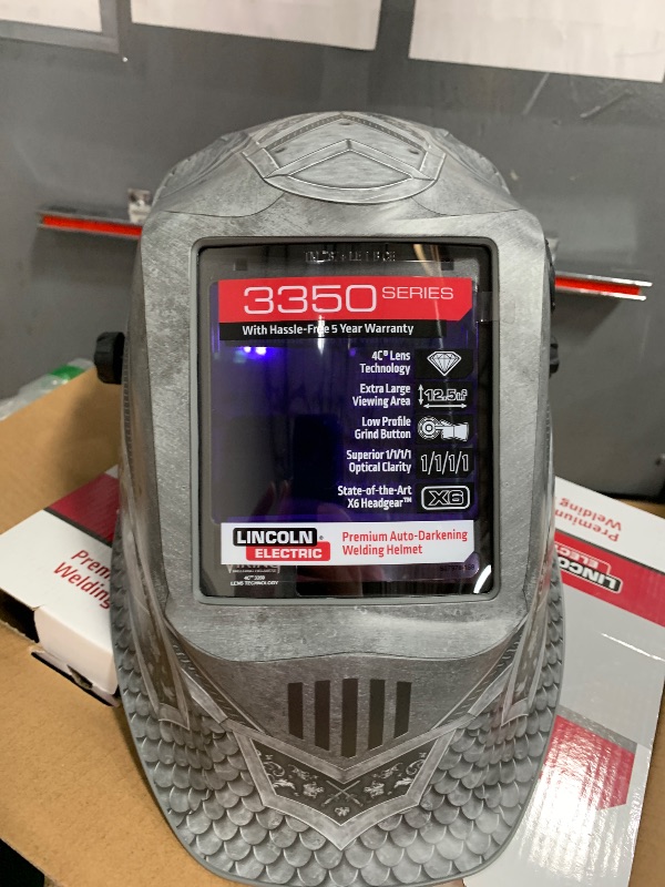 Photo 1 of *AUTO DARKENING NOT WORKING* Lincoln Electric VIKING 3350 Code Red Welding Helmet