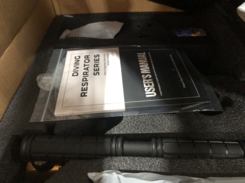 Photo 1 of Mini Scuba Tank with Snorkel Mask 0.5L Inflatable Scuba Tank with Full Face Diving Mask Pony Bottle Backup Diving Air Tank Suits for Recreational Snorkeling Shallow Dive,C-Black