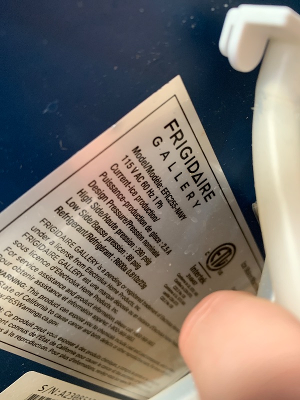 Photo 1 of ****PARTS ONLY *** FRIGIDAIRE Gallery EFIC255 Countertop Crunchy Chewable Nugget Ice Maker, 44lbs per Day, Auto Self Cleaning, 2.0 Gen, Navy