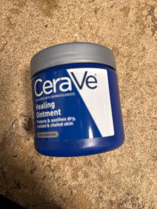 Photo 1 of 2026/11**CeraVe Healing Ointment, Hydrating Skin Protectant With Petrolatum, Hyaluronic Acid & Ceramides, Face & Body Skin Barrier Repair For Cracked, Chafed, Dry Skin, Fragrance Free & Lanolin Free, 12 Oz