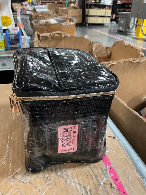 Photo 1 of (used)(minor damage) OCHEAL Travel Makeup Bag, Cosmetic Bags for Women Makeup Case Organizer Large Capacity Travel Toiletry Bag 