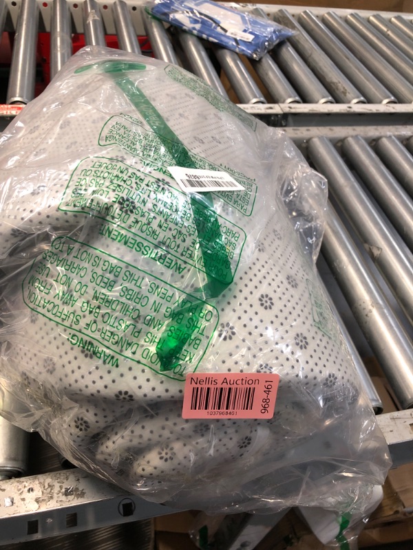 Photo 1 of BENRON White Fluffy Rugs for Living Room 4x6, Soft Cream Area Rug for Kids Children Girls Bedroom Nursery, Washable Indoor Floor Carpets