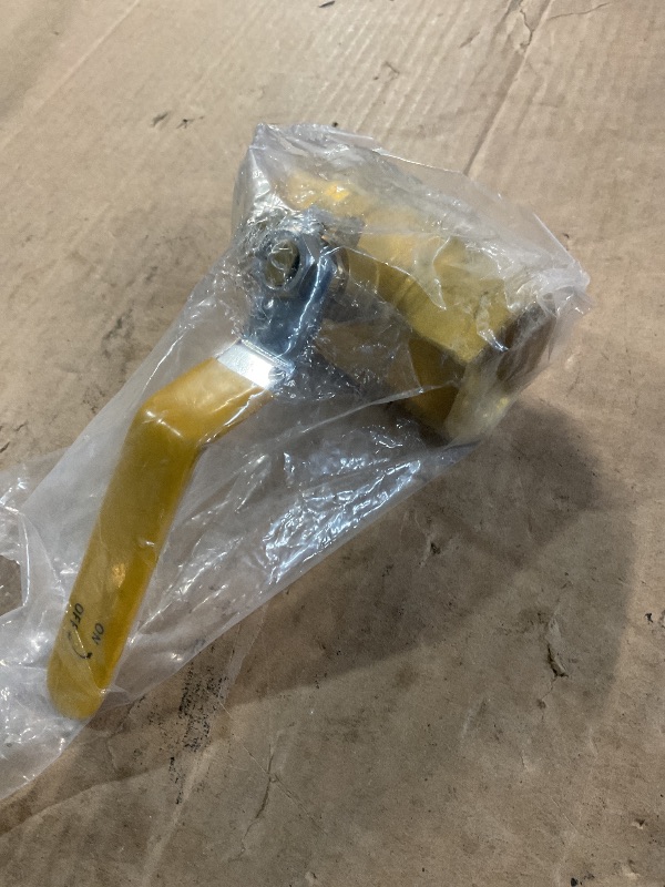 Photo 1 of 1-1/4 Inch NPT Heavy Duty Full Port Ball Valve, Brass Plumbing Fitting, Water Shut Off Valve 1-1/4'', NPT Female x Female Thread, 150 PSI WSP / 600 PSI WOG (1-1/4 Inch NPT, Pack of 1)