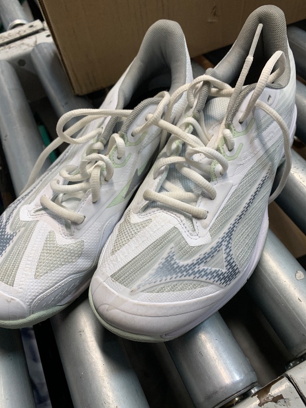 Photo 1 of (size 9) (used/fair) Mizuno Wave Exceed Light 2 AC Women Tennis Shoe, White-=mint green, 9