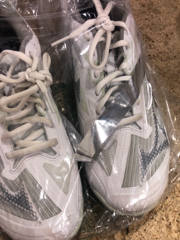 Photo 1 of (size 9) (used/fair) Mizuno Wave Exceed Light 2 AC Women Tennis Shoe, White-=mint green, 9
