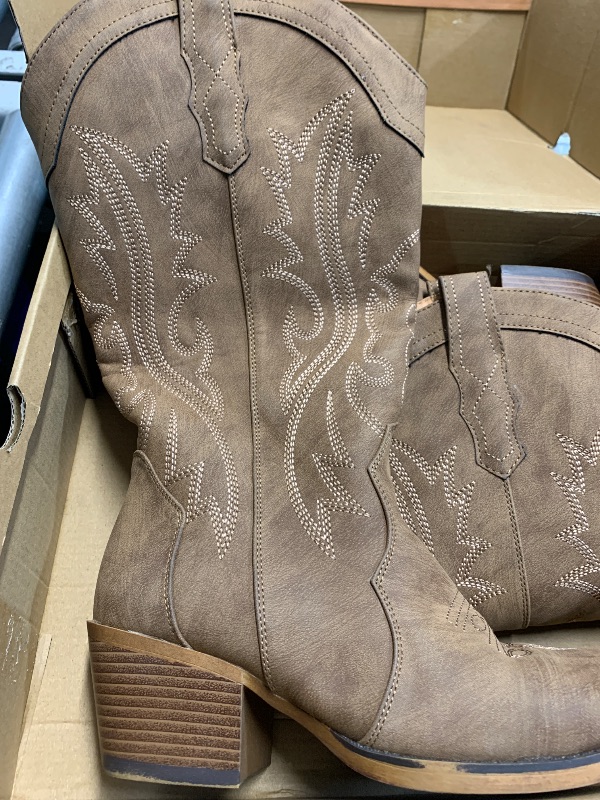 Photo 1 of (size 8)IUV Cowboy Boots For Women Western Cowgirl Boots with Chunky Heel Mid Calf Snip Toe Ideal for low insteps