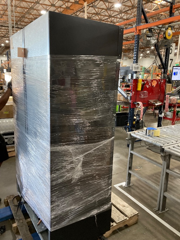 Photo 1 of **********DOES NOT COOL, FOR PARTS ONLY/NEEDS PREOFESSIONAL REPAIR**************
AAOBOSI Commercial Merchandiser Refrigerator,27.02 Cu.Ft Glass Door Display Refrigerator,Upright Beverage Cooler Fridge with Soft LED Light, Customizable Lightbox,Universal C
