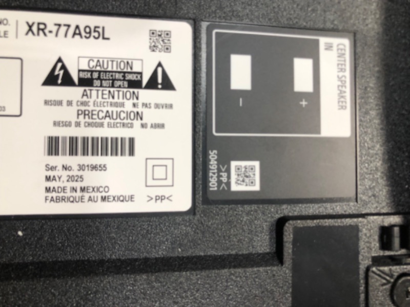 Photo 1 of ***DOES NOT POWER ON***

 Sony QD-OLED 77 inch BRAVIA XR A95L Series 4K Ultra HD TV: Smart Google TV with Dolby Vision HDR and Exclusive Gaming Features for The PlayStation® 5 XR77A95L- Latest Model,Black