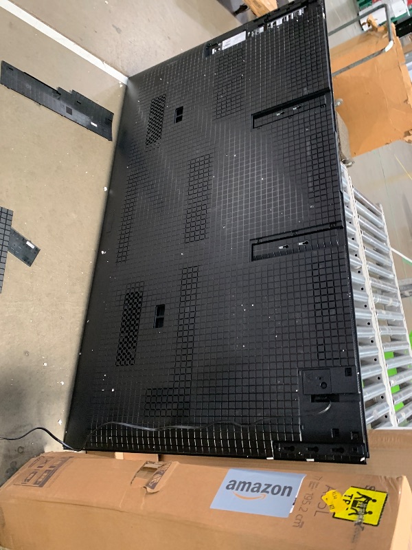 Photo 1 of ***DOES NOT POWER ON***

 Sony QD-OLED 77 inch BRAVIA XR A95L Series 4K Ultra HD TV: Smart Google TV with Dolby Vision HDR and Exclusive Gaming Features for The PlayStation® 5 XR77A95L- Latest Model,Black
