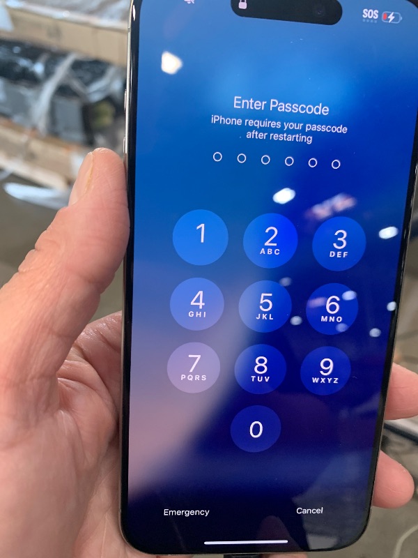 Photo 1 of ***** DEAF/BLIND SETTING IS ON AND CANNOT BE REMOVED *** (icould locked) (may need to contact apple) Apple iPhone 15 Pro Max, 256GB, Natural Titanium 