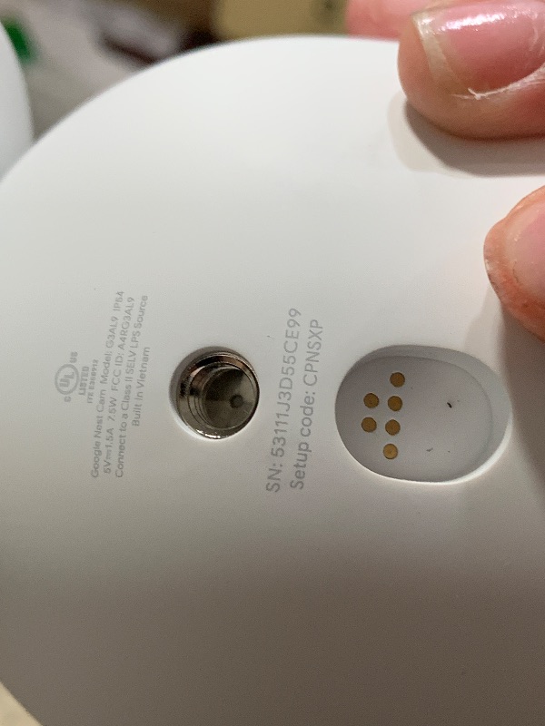 Photo 1 of (PARTIAL SET) (USED/FAIR) Google Nest Cam Outdoor or Indoor, Battery - 2nd Generation - 1 Pack