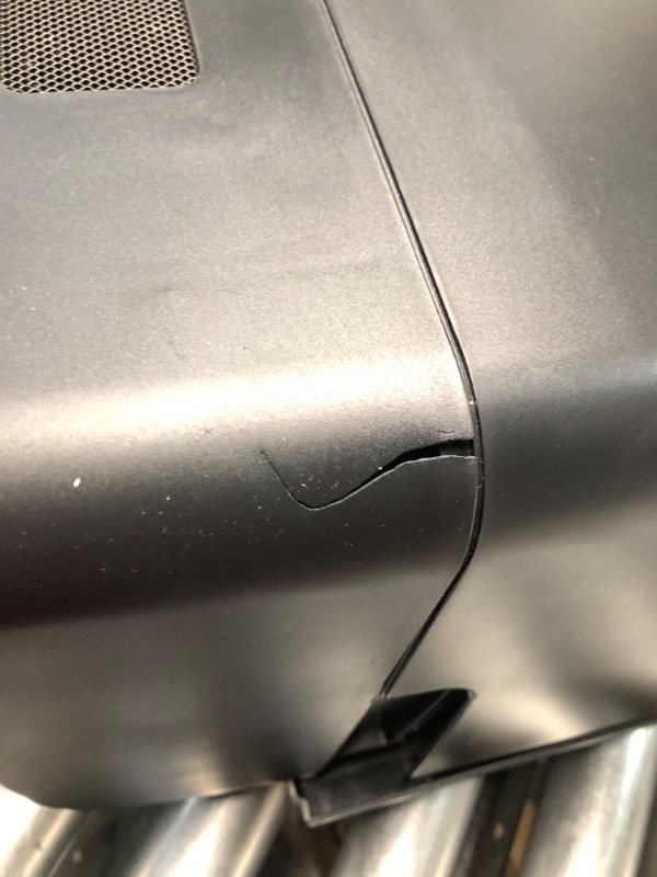 Photo 1 of ***DAMAGED - CRACKED - SEE PICTURES - UNABLE TO TEST***
Woolsche Paper Shredder, 18-Sheet Cross Cut with 5.28-Gallon Pull Out Bin, P-4 Security Level, Shred Paper and Credit Card and CD, Durable&Fast with Auto Jam Proof System Shredder for Office