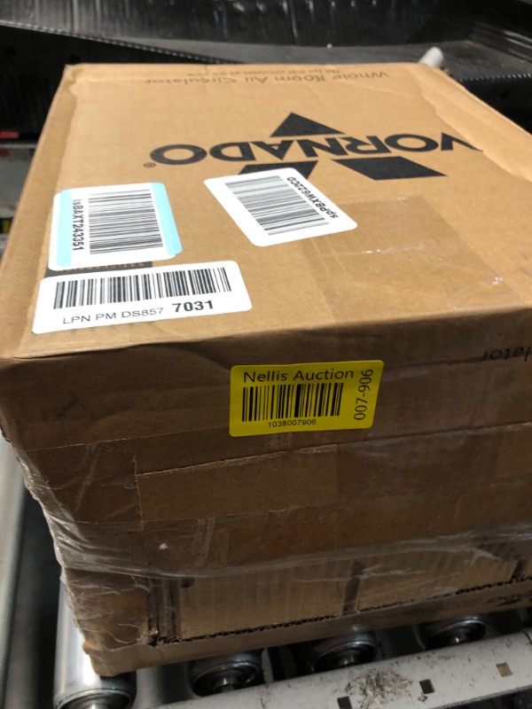 Photo 1 of ***(HEAVILY USED/ DIRTY)***
Vornado 630 Mid-Size Whole Room Air Circulator Fan for Home, 3 Speeds, Adjustable Tilt, Removable Grill, 9 Inch, Quiet Fan for Bedroom