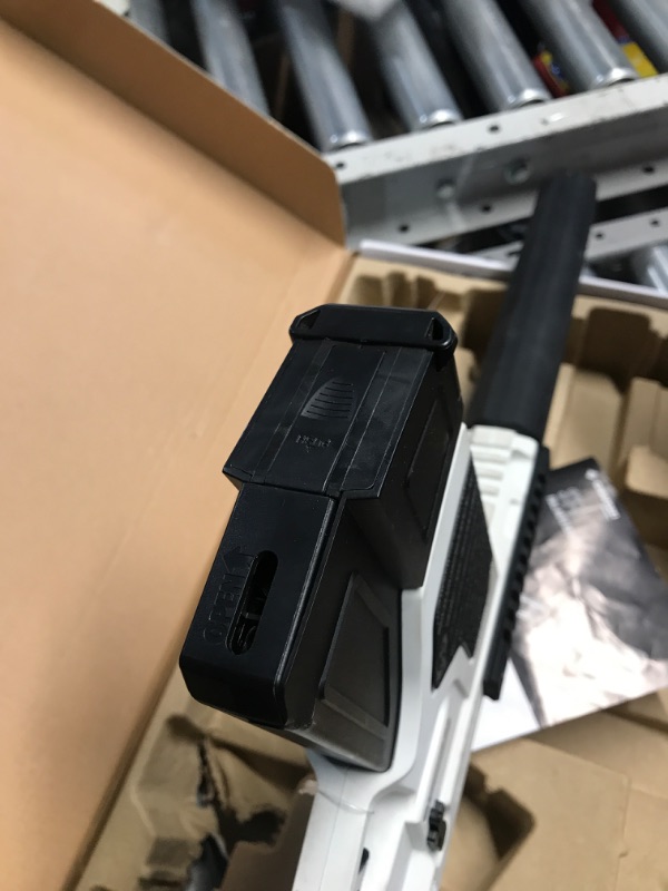 Photo 1 of (Missing )
Crosman ST-1 Full-Auto CO2 BB Rifle 0.177
