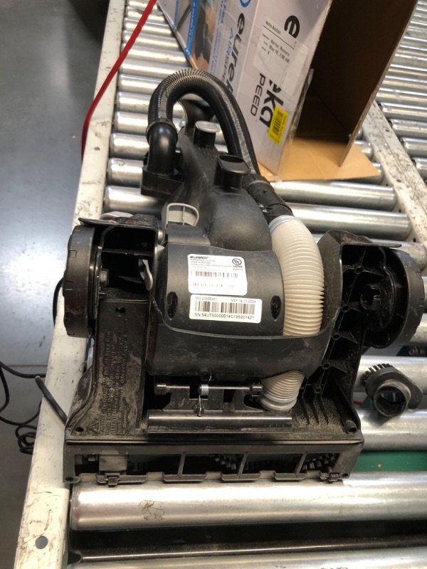 Photo 1 of ***(MAJOR DAMAGE/ SEE NOTES)***
Eureka NEU10AE5 Powerful Bagless Upright Vacuum Cleaner Carpet and Floor