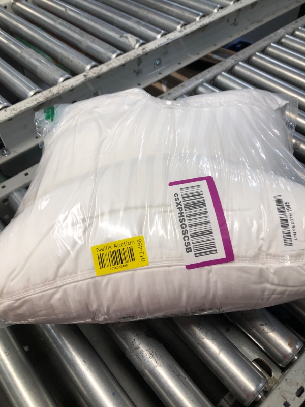 Photo 1 of ***(PARTIAL SET/ ONLY 1)*** (USED)
Beckham Hotel Collection Bed Pillows Standard/Queen Size Set of 2 - Original Down Alternative Pillow for Sleeping - Bedding for Back, Stomach or Side Sleepers