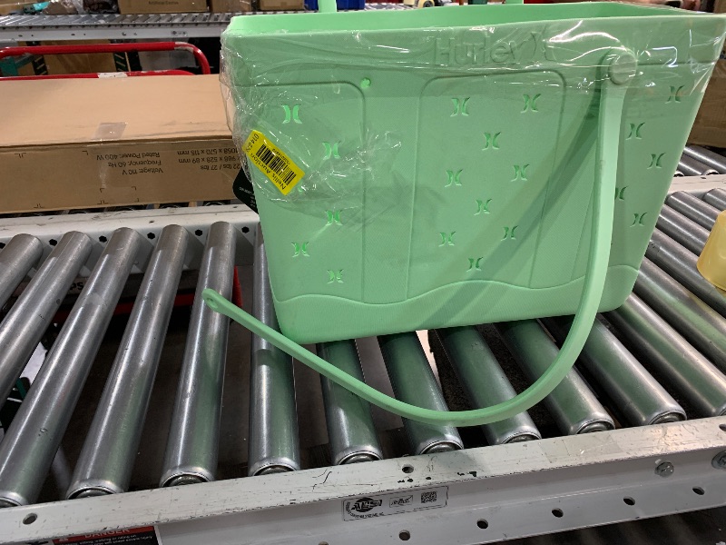 Photo 1 of ***(ONE HANDLE IS BROKEN)***
Hurley 19" EVA Beach Tote Bag
