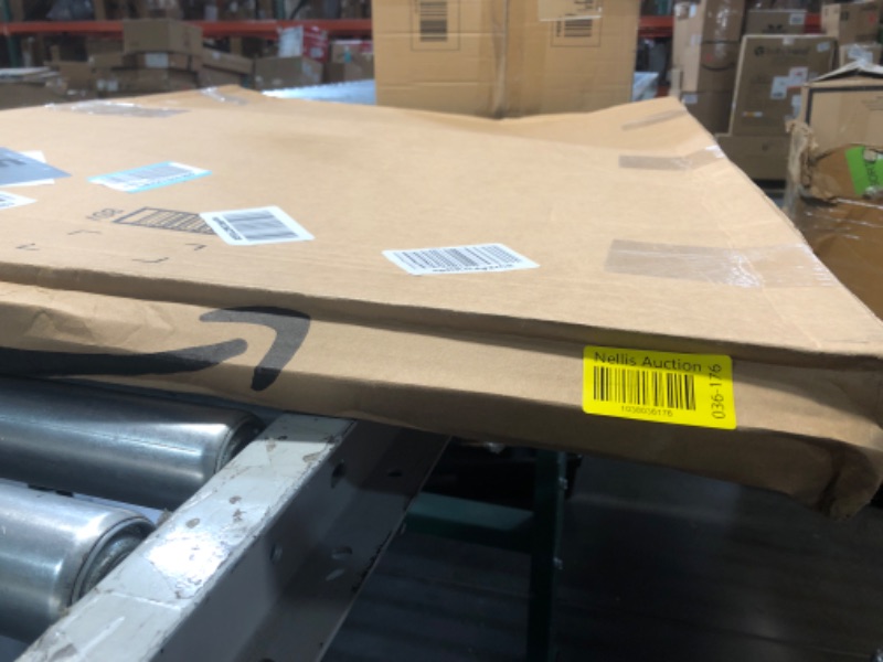 Photo 1 of ***FACTORY SEALED***IRIS USA Pee Pad Holder, Square Dog Puppy, Secured Latches, Non-Skid Feet, High Polish Finish for Easy Cleaning, Leak Protection, Indoor Potty Tray, Fits 22"x22" Pad or Larger, Dark Gray