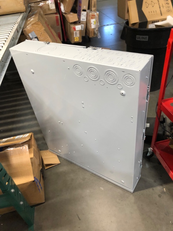 Photo 1 of ***DAMAGED - BENT - NO PACKAGING - SEE PICTURES***
Siemens MC0816B1400SCS 120/240 VAC 320 Amp 1-Phase 3-Wire Ring Type Combination Meter Load Center