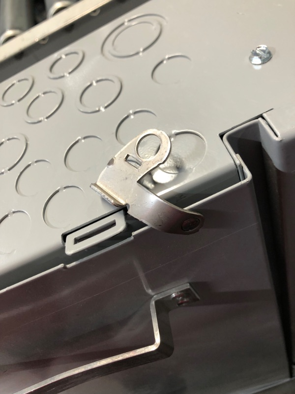 Photo 1 of ***DAMAGED - BENT - NO PACKAGING - SEE PICTURES***
Siemens MC0816B1400SCS 120/240 VAC 320 Amp 1-Phase 3-Wire Ring Type Combination Meter Load Center