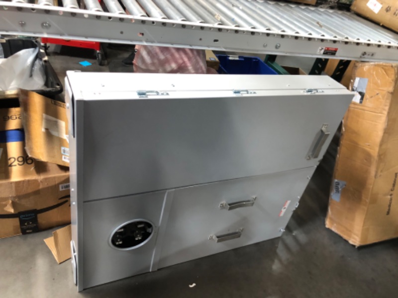 Photo 1 of ***DAMAGED - BENT - NO PACKAGING - SEE PICTURES***
Siemens MC0816B1400SCS 120/240 VAC 320 Amp 1-Phase 3-Wire Ring Type Combination Meter Load Center