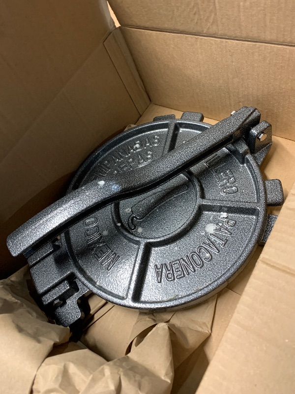 Photo 1 of 10.4 inch tortilla press