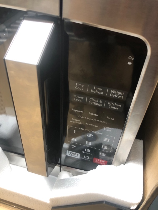 Photo 1 of (see all images) TOSHIBA ML-EM09PA(SS) Small Microwave Oven with 6 Auto Menus, Mute Function & Child Lock, LED Lighting, Perfect for Apartments 