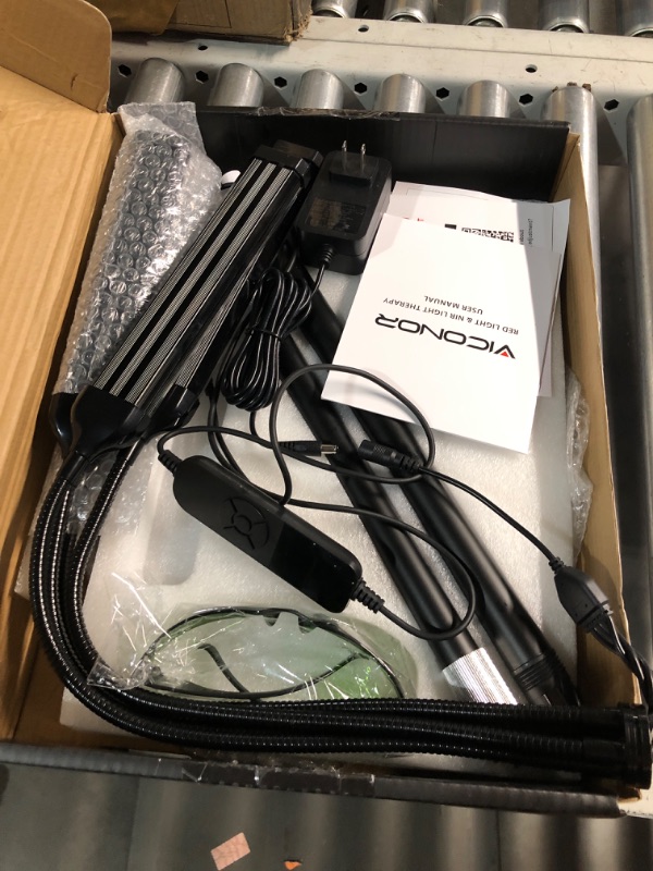 Photo 1 of ***(MISSING PARTS)***
Viconor Red Light Therapy Lamp,4 Head Infrared Light Therapy for Body Device with Adjustable Stand-660nm Red Light?850nm Near Infrared Light Therapy Device for Face,Body,Pain,Skin at Home