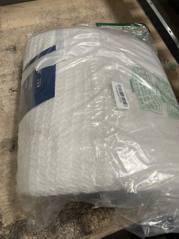 Photo 1 of Bedsure 100% Cotton Blanket Queen Size for Bed - Breathable and Soft, Waffle Weave Blanket for Summer Spring, White, 90x90 Inches