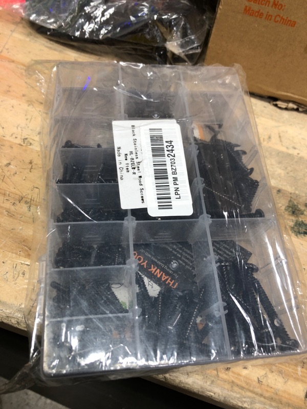 Photo 1 of 460PCS Black Stainless Steel Wood Screws Assortment Kit, 18 Sizes #4#6#8#10#12 Phillips Pan Head Sheet Metal Screws Self Tapping Screws Set for Wood Deck Drywall Concrete Screws, Length 1/4" to 2"1038118804
