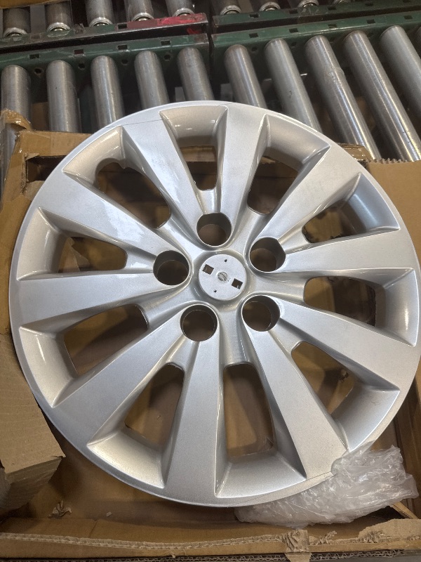 Photo 1 of Wheel Rim 10-Spoke Silver (Model Unknown)